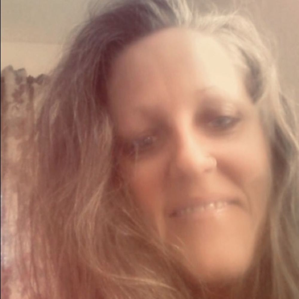 Meet your Posher, Leah